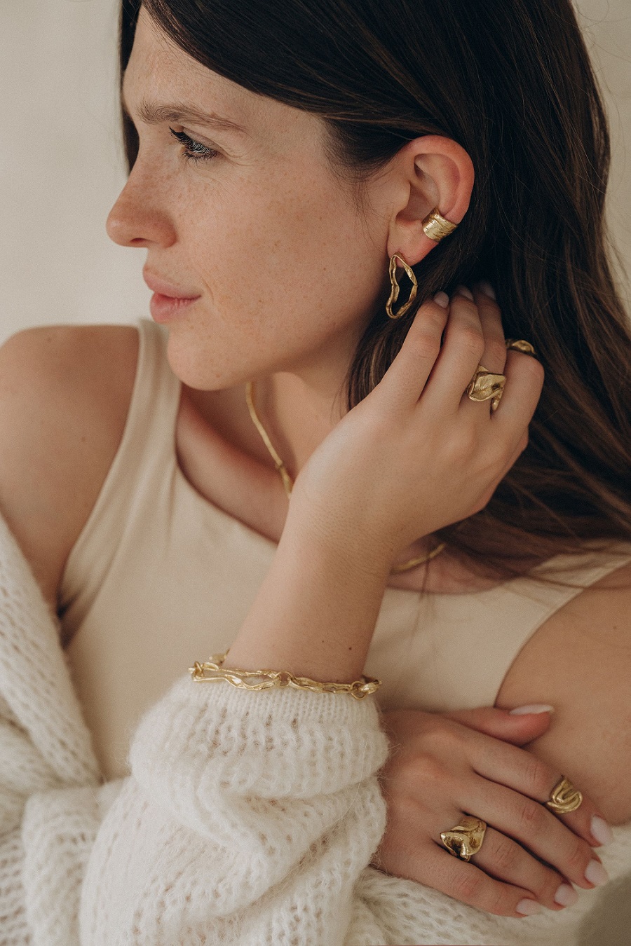 Mosiężne kolczyki Odbicie z kolekcji Fale - obrazek 3